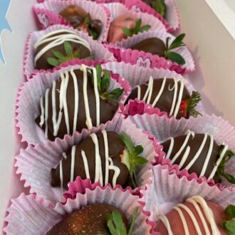 chocolate covered strawberries for Valentine's Day