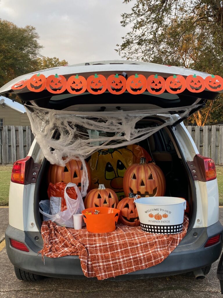 pumpkin trunk or treat